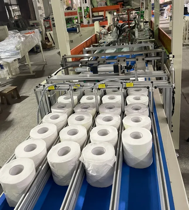 Ligne de production automatique de rouleaux de papier toilette / essuie-tout Jrt Maxi Rembobineuse 3